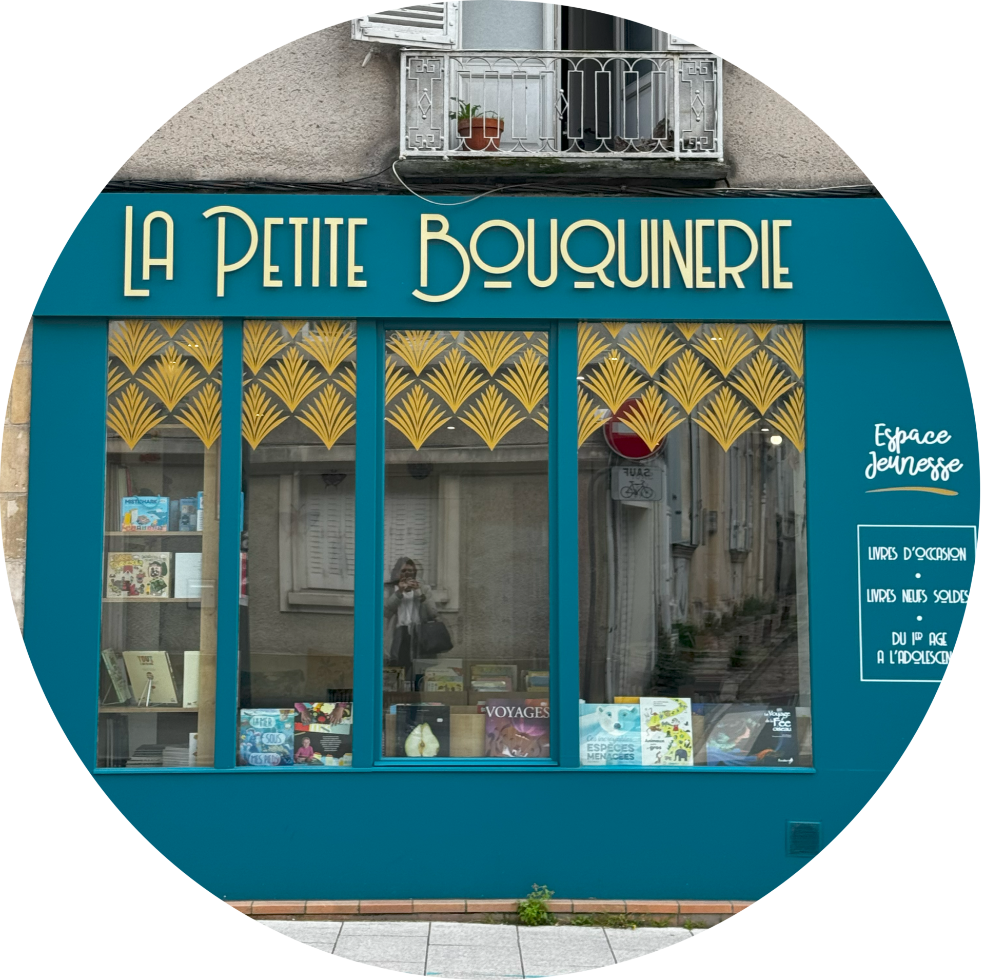 petite bouquinerie façade